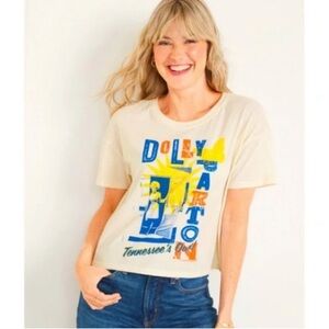 Old Navy Dolly Parton Tennessee’s Own Graphic T-shirt Short Sleeve Cream Medium